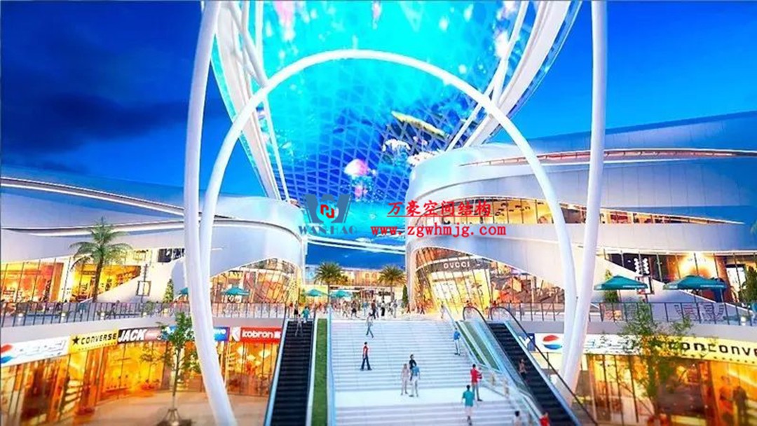 遵義高鐵新城上的一條鋼膜結構“長龍”