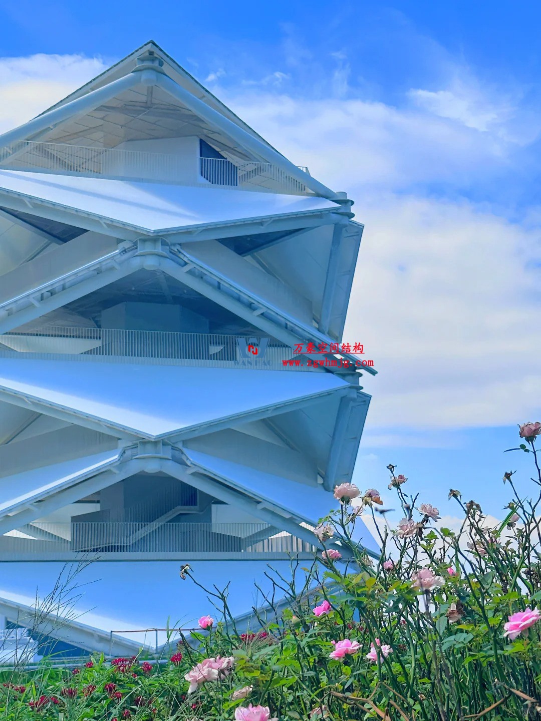 創意與藝術美感兼具的鋼膜結構建筑