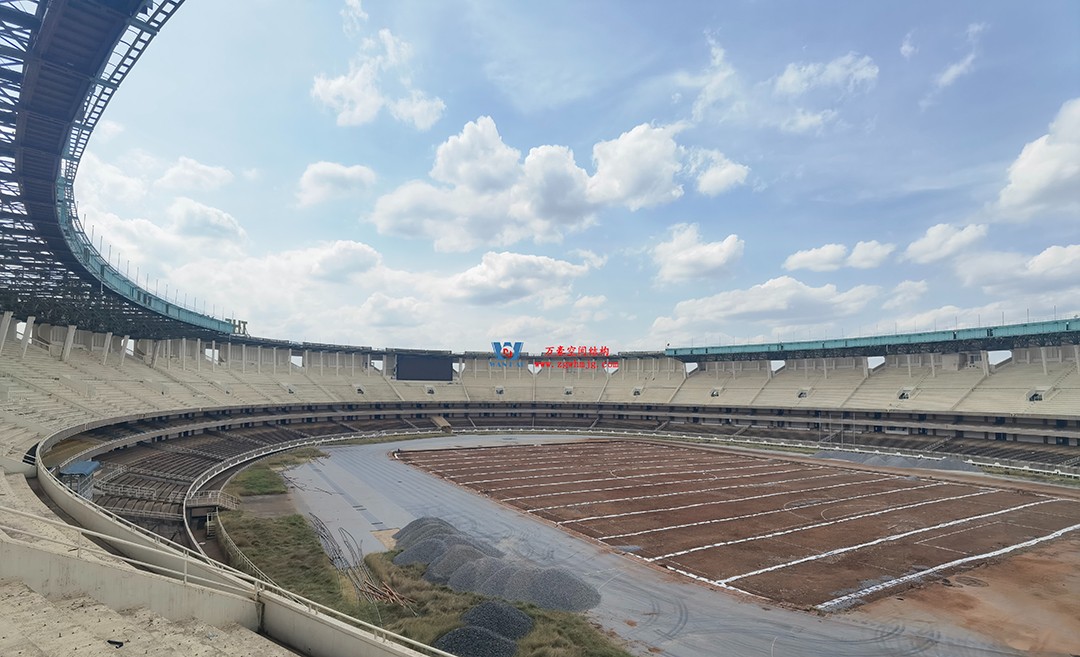 肯尼亞（非洲杯）足球體育場PTFE鋼膜結構屋面火熱施工中