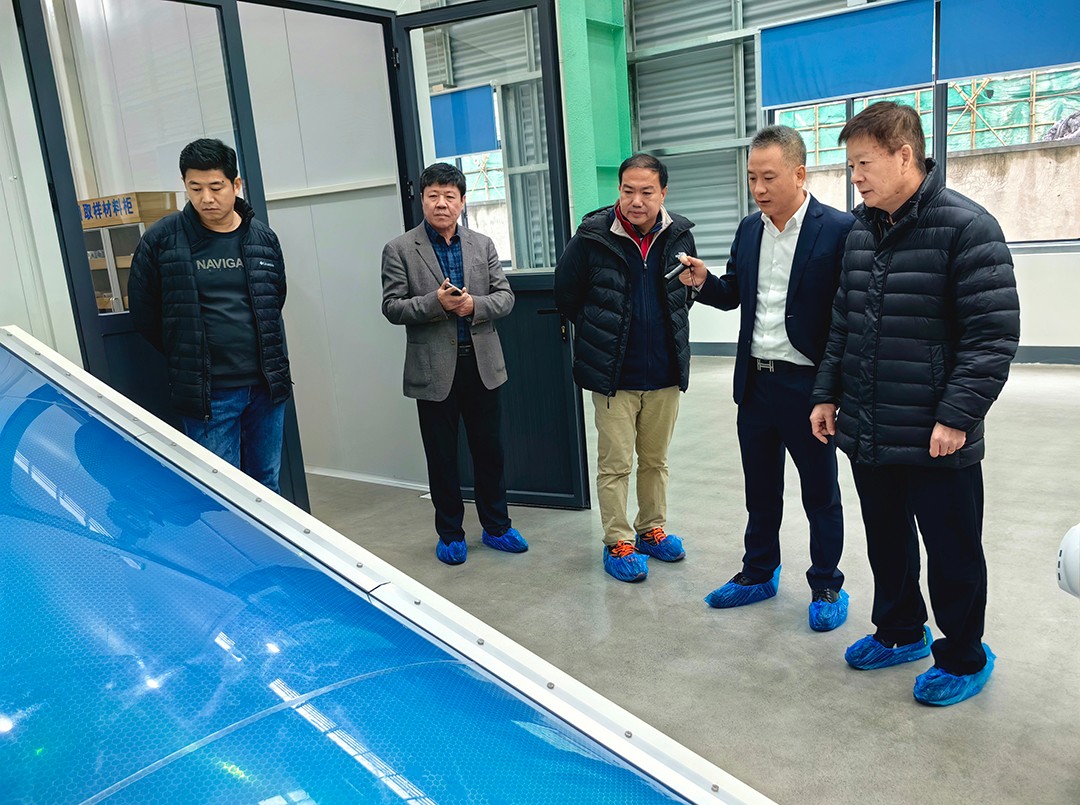 中國鋼結(jié)構(gòu)協(xié)會空間結(jié)構(gòu)分會領(lǐng)導專家一行蒞臨萬豪考察指導工作