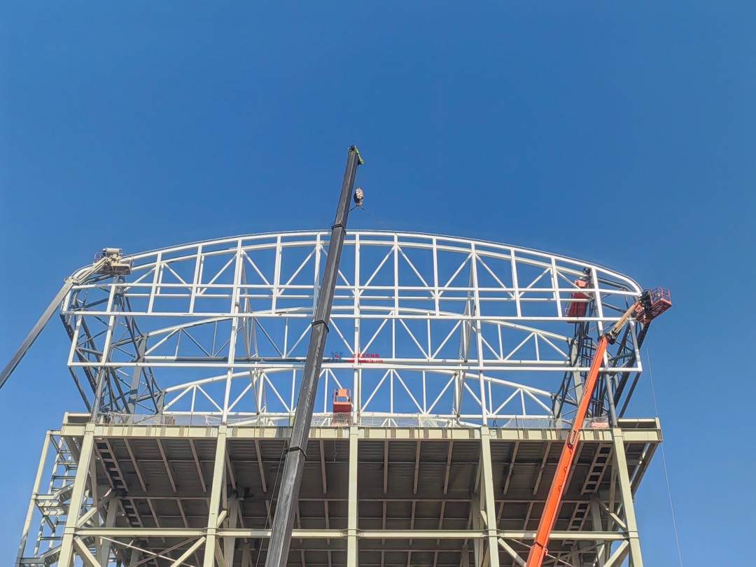 馭風(fēng)逐沙，織就賽道美學(xué)——比亞迪紹興嵊州賽車場干拔沙坡觀景平臺鋼膜結(jié)構(gòu)