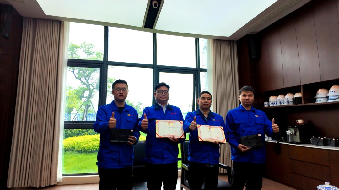 浙江萬豪空間結(jié)構(gòu)集團(tuán)有限公司隆重舉行“匠心傳承·共筑未來”師徒大會! 浙江萬豪空間結(jié)構(gòu)集團(tuán)有限公司隆重舉行“匠心傳承·共筑未來”師徒大會!