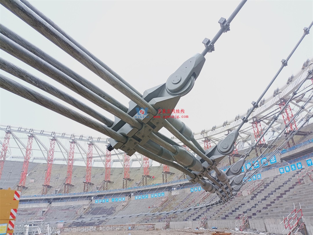 標(biāo)桿引領(lǐng)，智啟未來(lái)——萬(wàn)豪集團(tuán)營(yíng)銷、設(shè)計(jì)與技術(shù)骨干共赴無(wú)錫奧體中心，現(xiàn)場(chǎng)觀摩學(xué)習(xí)解鎖“創(chuàng)新密碼”