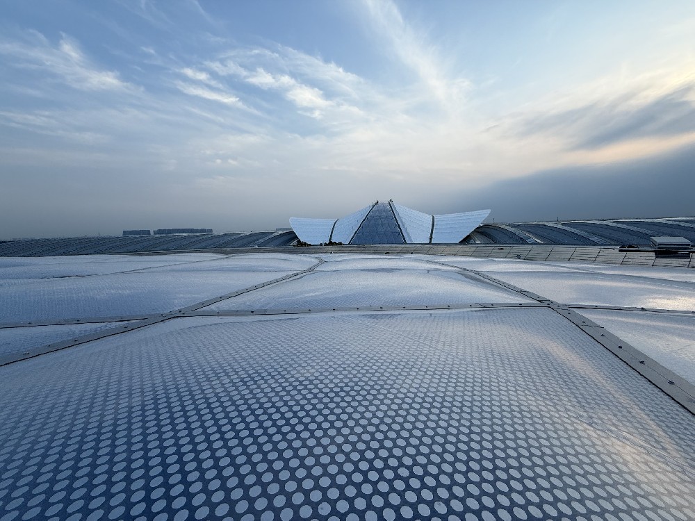 ETFE膜結構：綠色建筑的節材典范