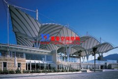 張力膜結(jié)構(gòu)是什么？張力膜結(jié)構(gòu)有哪些特點(diǎn)特稱？