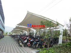 自行車(chē)棚用什么材料做較好？為什么膜結(jié)構(gòu)車(chē)棚是自行車(chē)棚的最佳選擇？