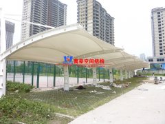 膜結(jié)構(gòu)車棚安裝時(shí)有哪些技術(shù)要求？膜結(jié)構(gòu)車棚安裝注意事項(xiàng)有哪些？