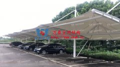 膜結(jié)構(gòu)的車棚有什么特點？為什么膜結(jié)構(gòu)的車棚如此受歡迎？